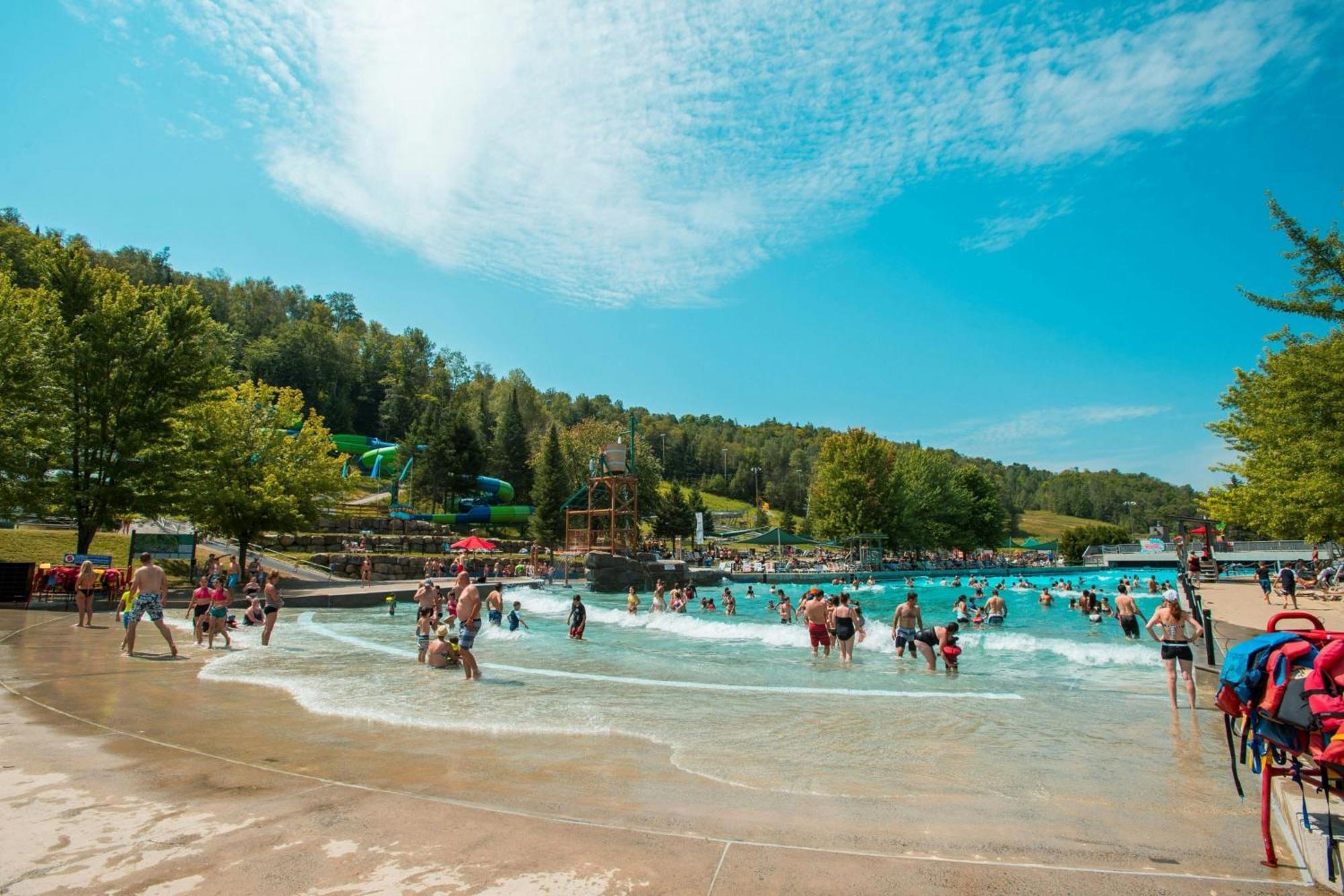 Mont Gabriel, Sainte-Adele, A Tribute Portfolio Resort Exterior photo